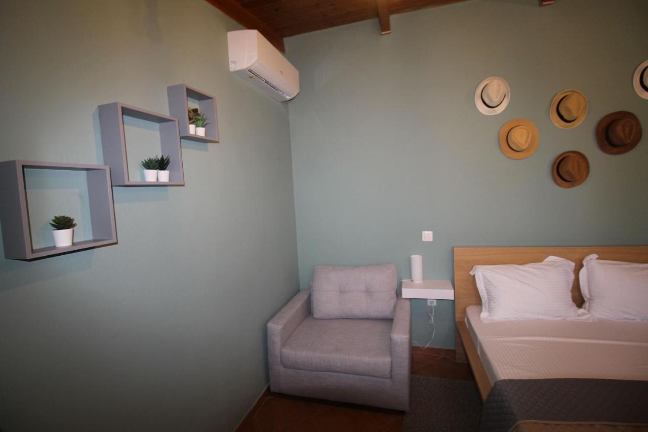 Pikinas Studios Near Ath Airport Markópoulon المظهر الخارجي الصورة