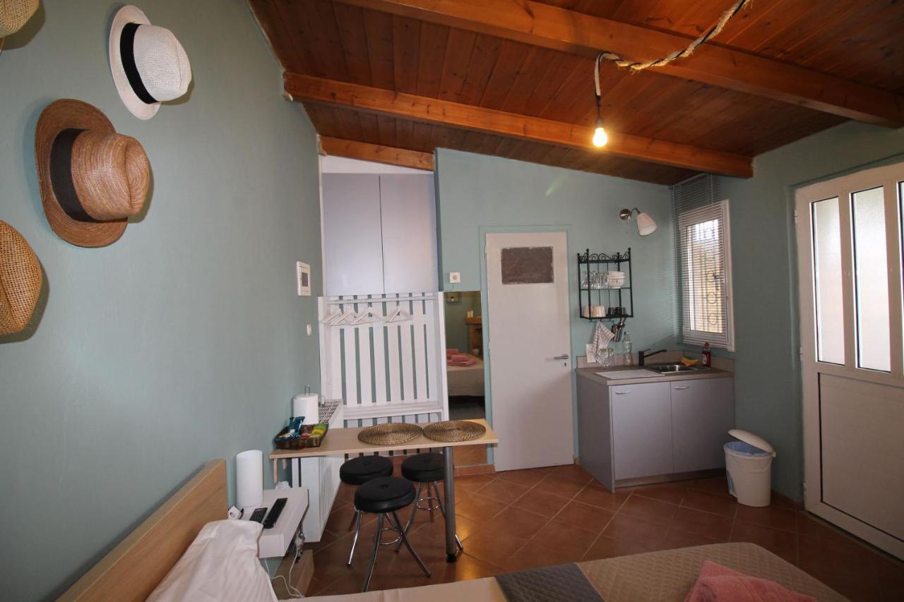 Pikinas Studios Near Ath Airport Markópoulon المظهر الخارجي الصورة
